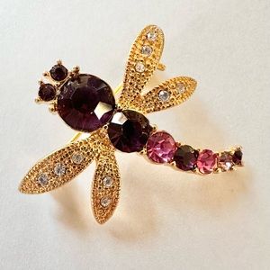 Vintage Dragonfly
Brooch/Pin Gold-tone, Rhinestones Purple, Pink Great condition